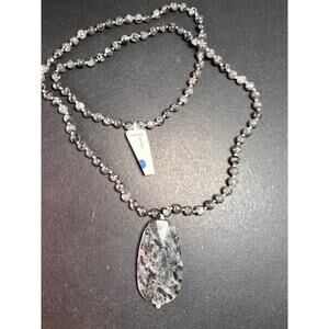 NEW Larvakite 30 inch necklace with pendant